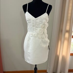 NWT lulus White Satin Floral Appliqué Mini Dress Medium